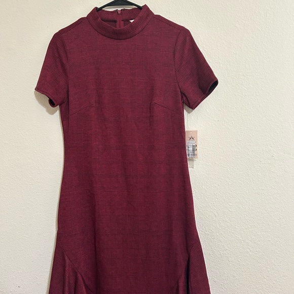 NWT-Nanette Lepore Mock Neck Plaid Dress with Side Panels and Invisible Zipper - Picture 2 of 10